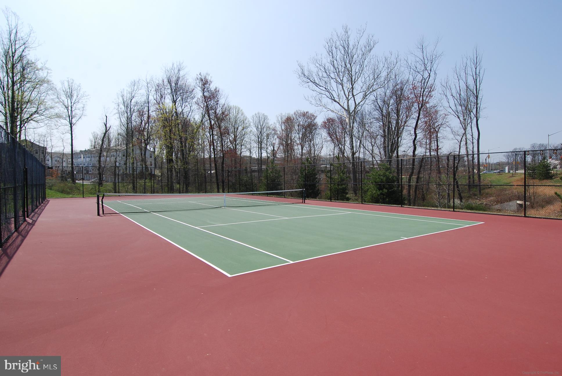 RANDOM HILLS - Residential