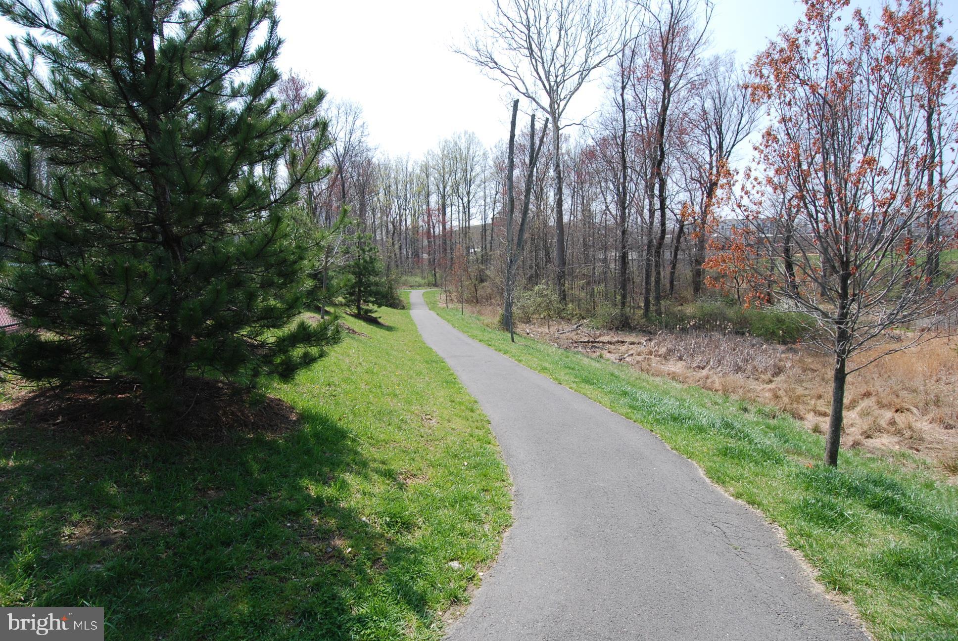 RANDOM HILLS - Residential