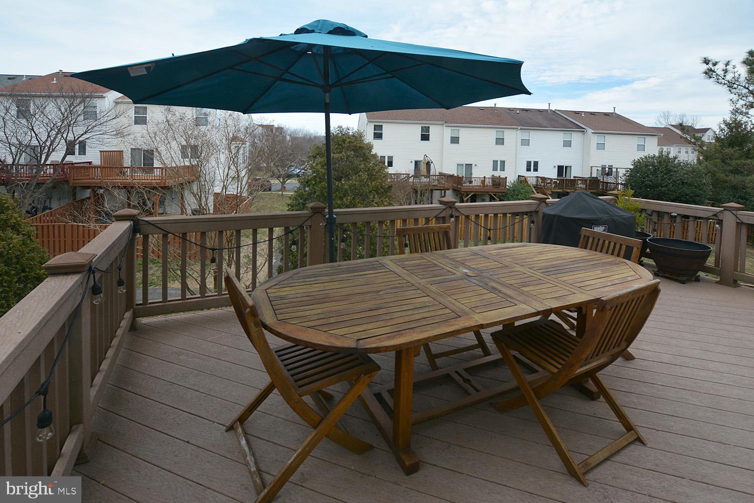 ISLAND CREEK - Residential
