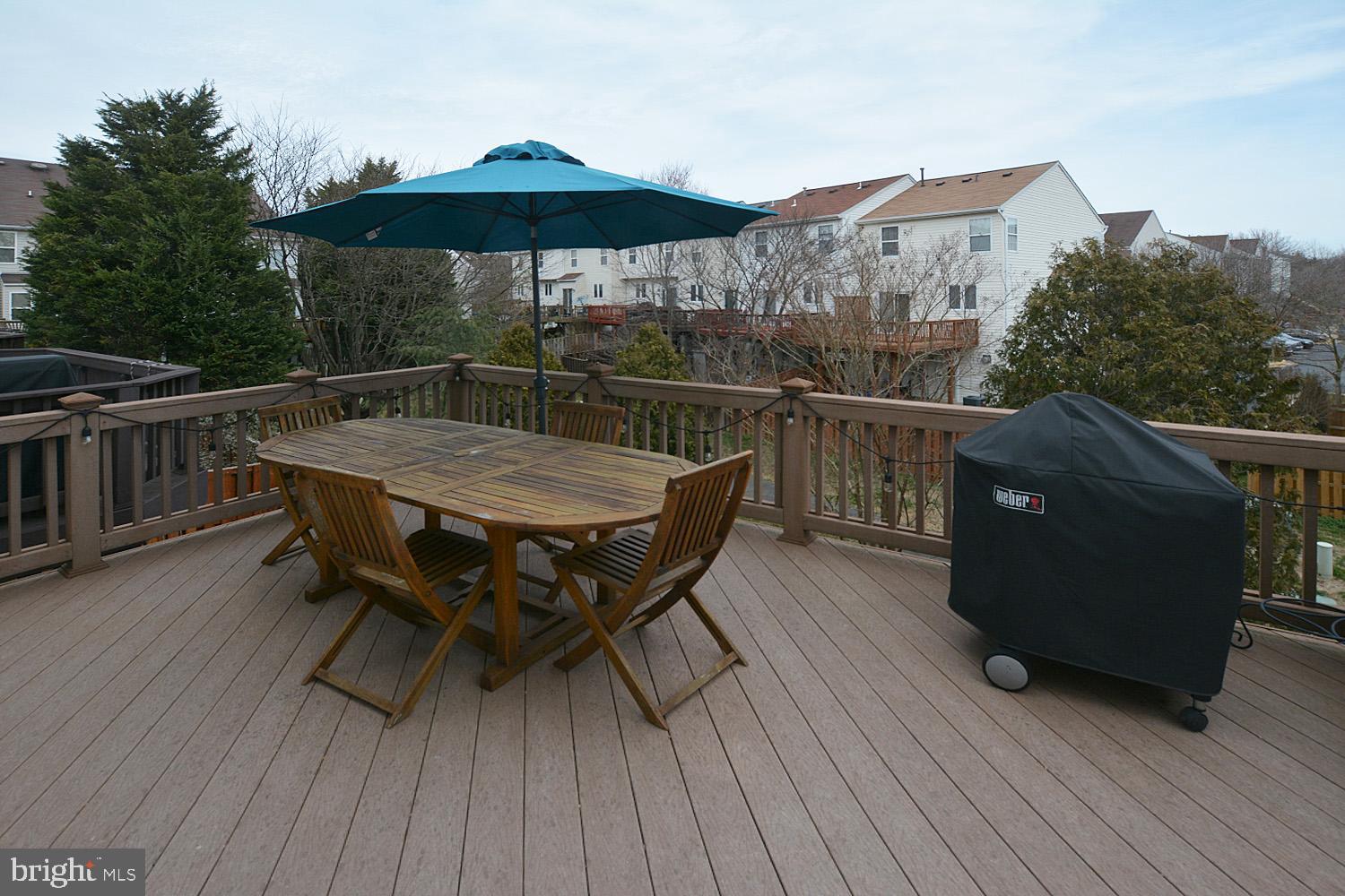 ISLAND CREEK - Residential
