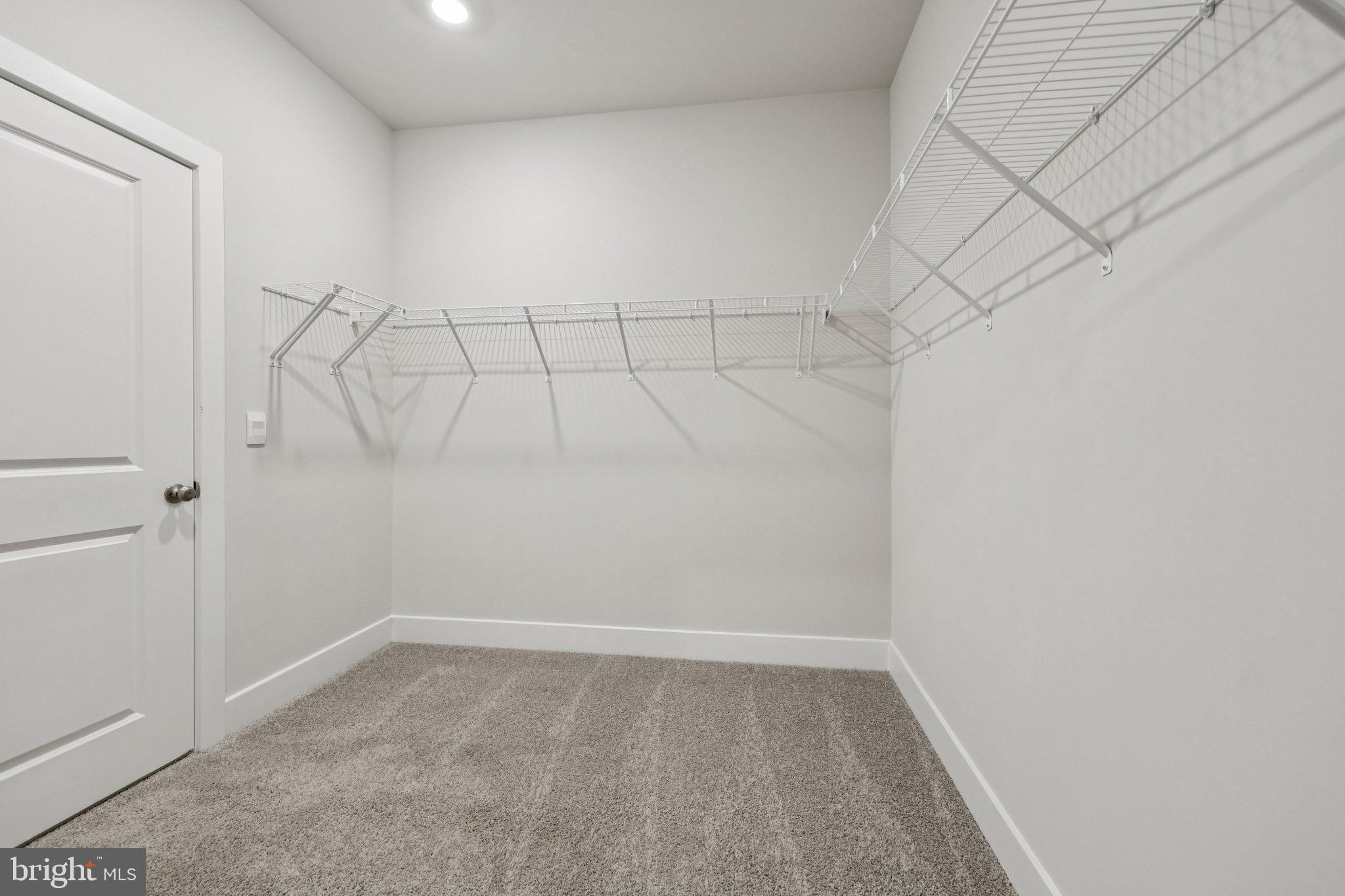 WILLOW RUN - Residential