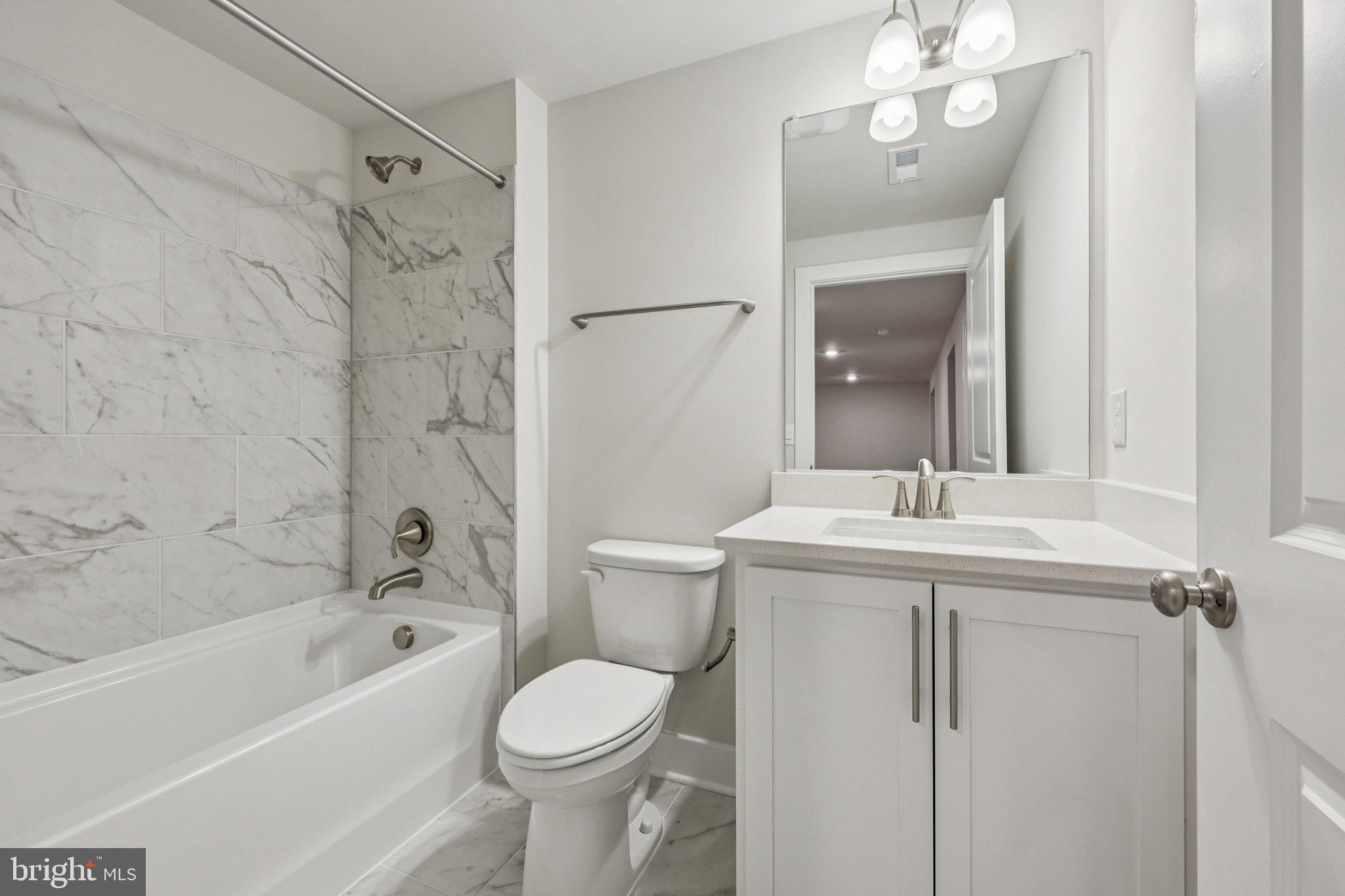 WILLOW RUN - Residential