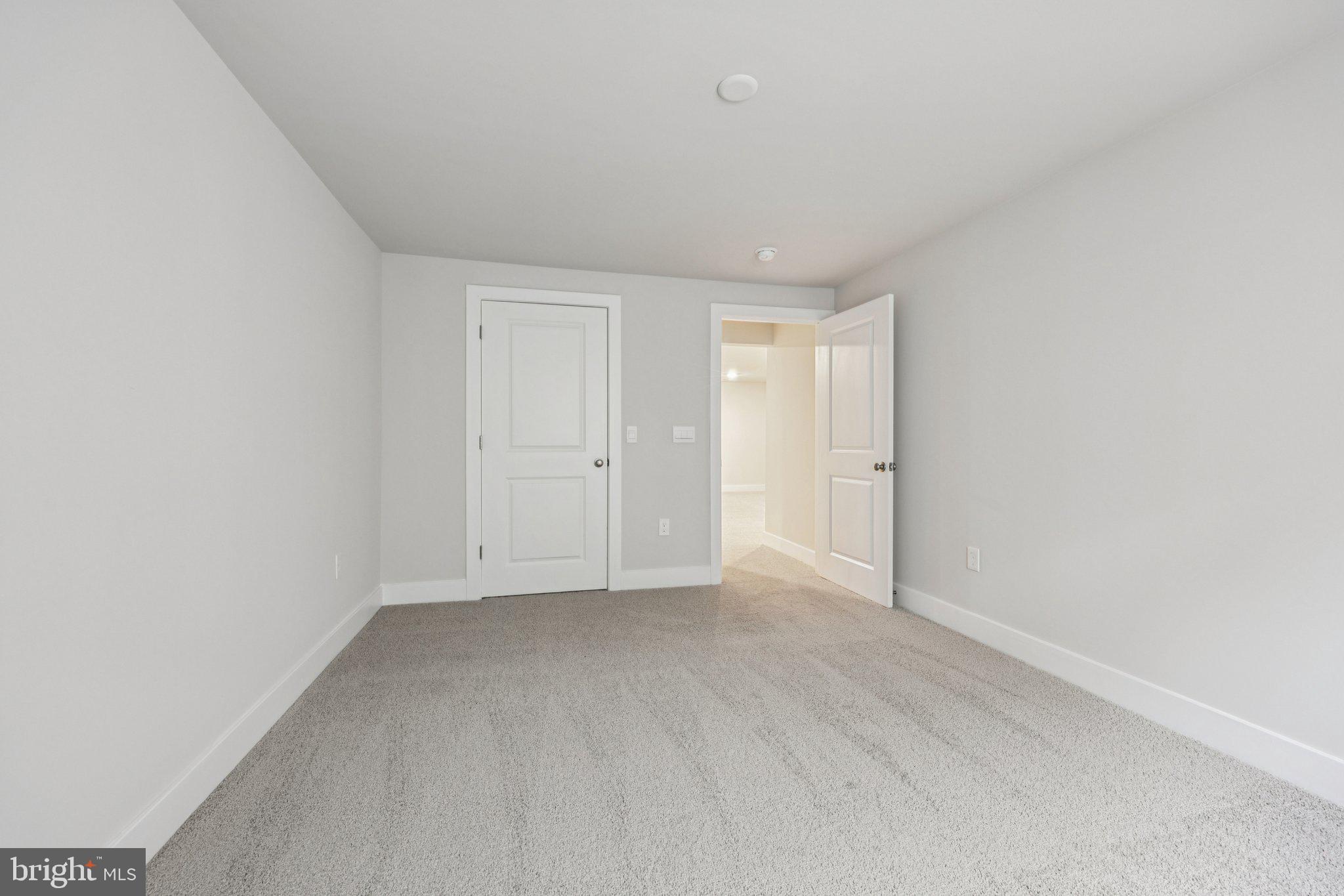 WILLOW RUN - Residential