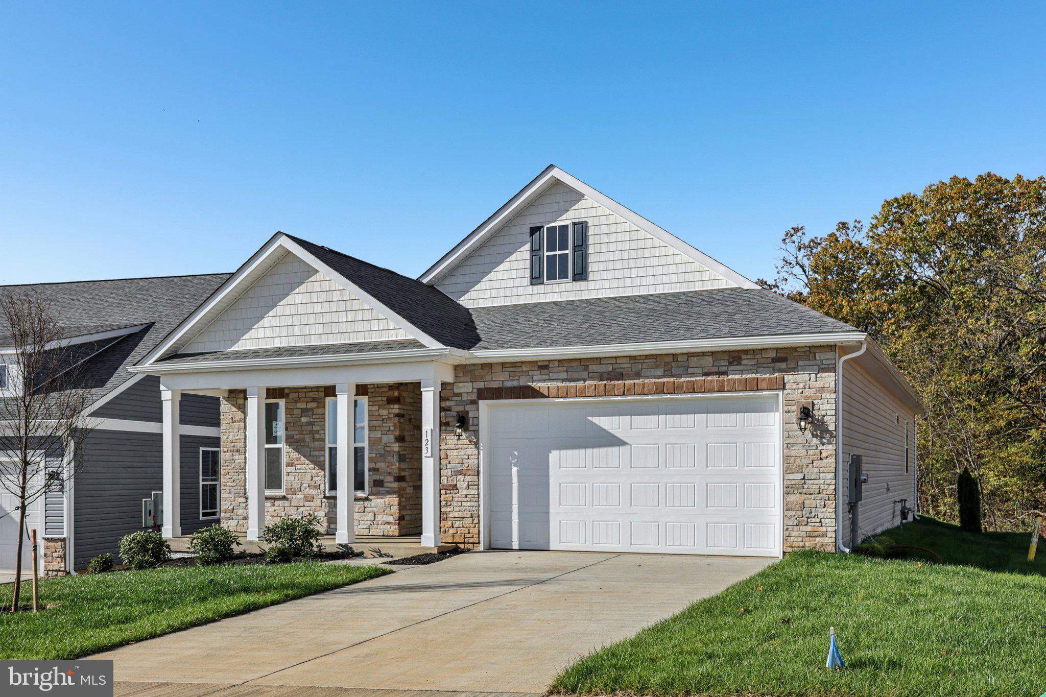 WILLOW RUN - Residential