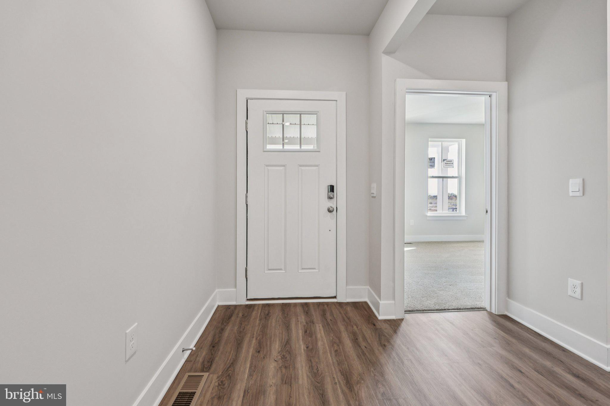 WILLOW RUN - Residential