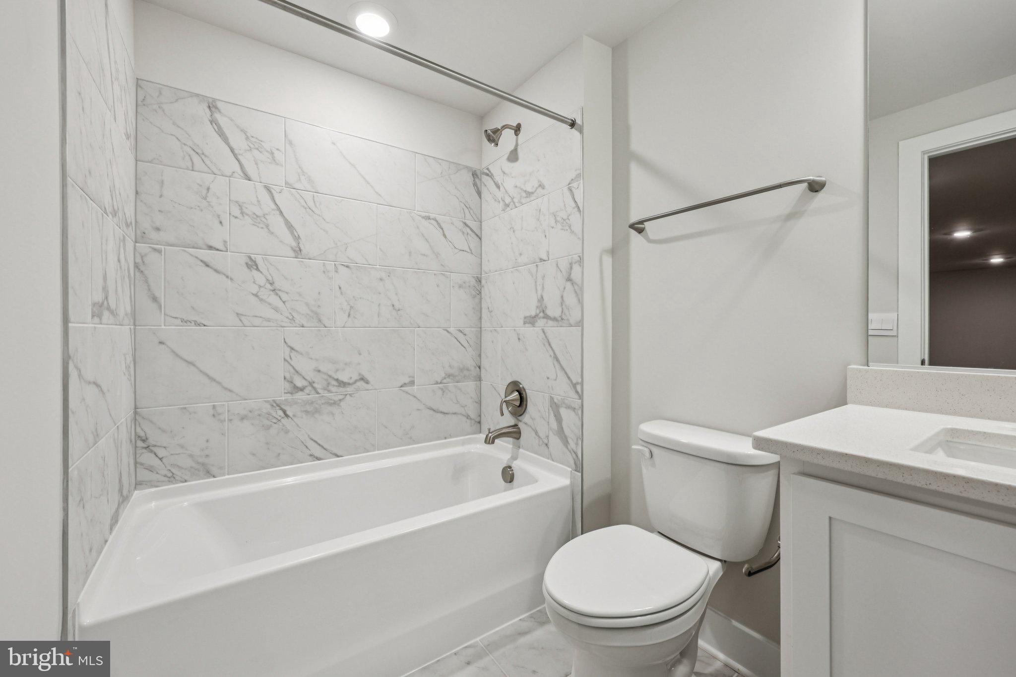 WILLOW RUN - Residential