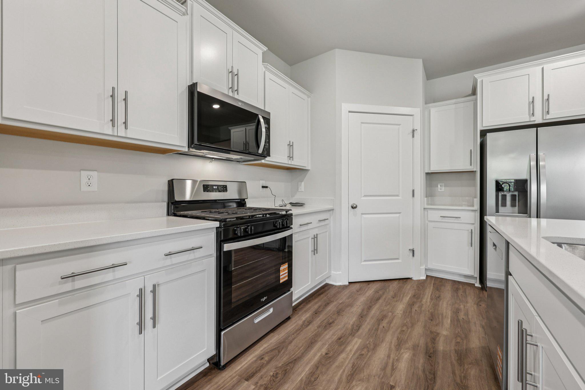 WILLOW RUN - Residential