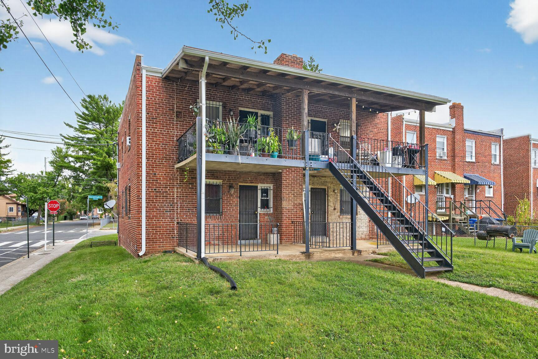 1101 SAVANNAH STREET SE