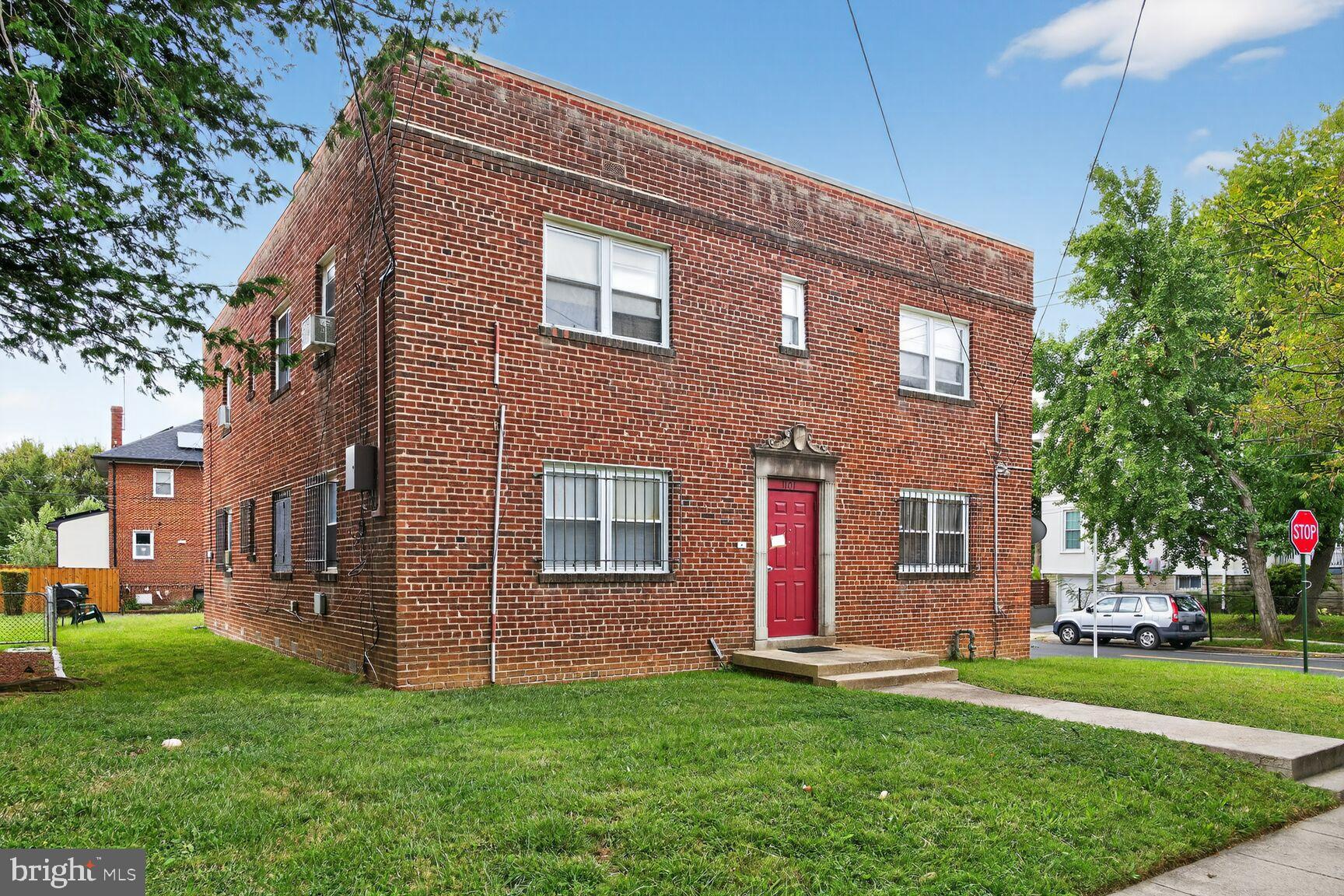 1101 SAVANNAH STREET SE