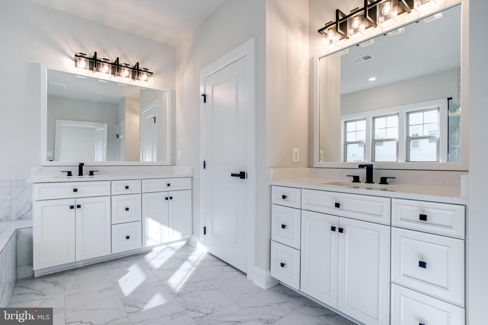 LAKE LINGANORE OAKDALE - Residential