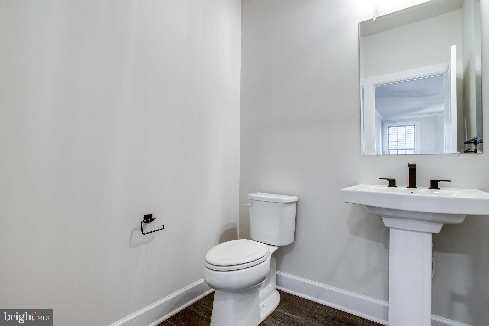 LAKE LINGANORE OAKDALE - Residential