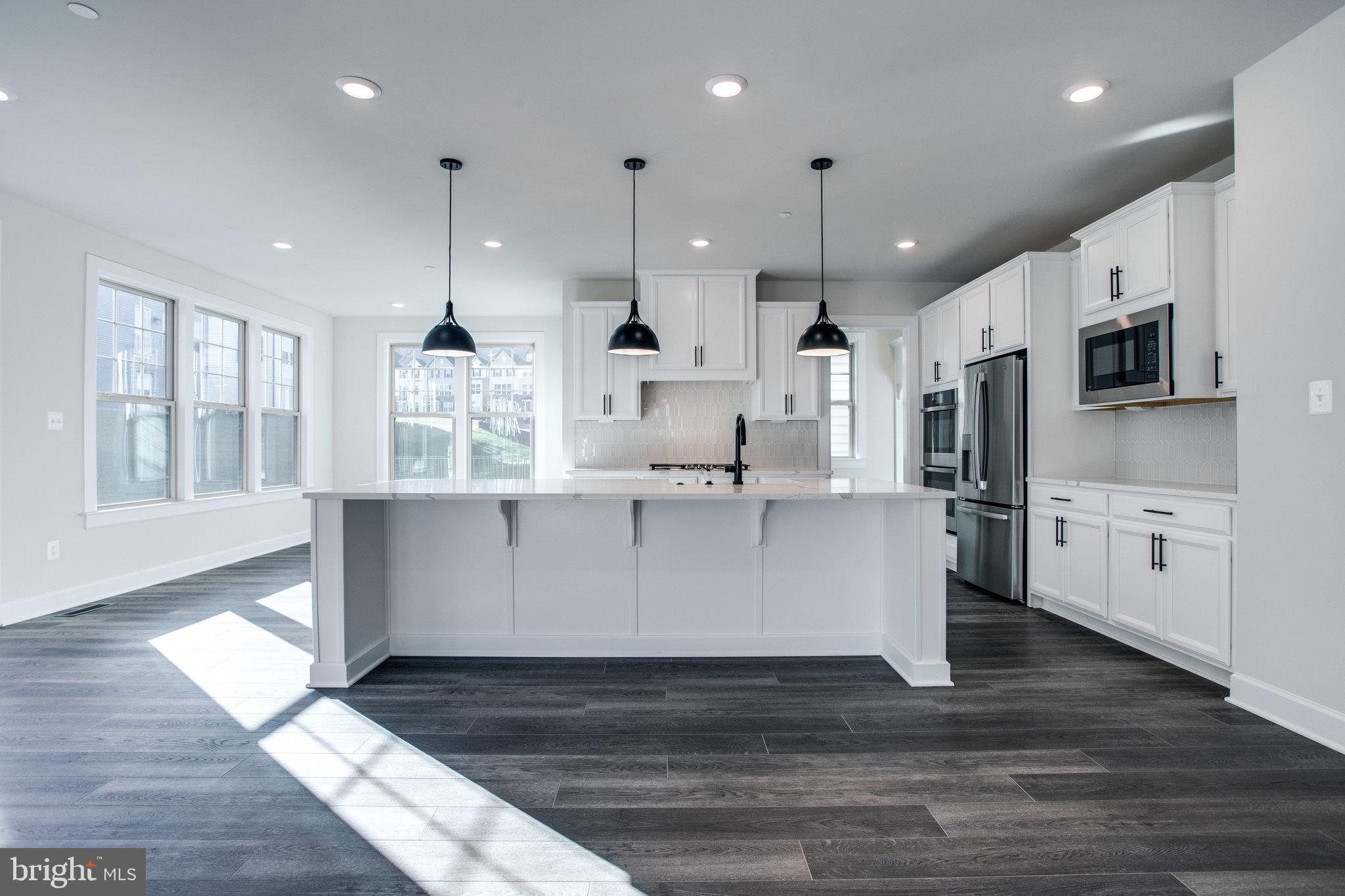 LAKE LINGANORE OAKDALE - Residential