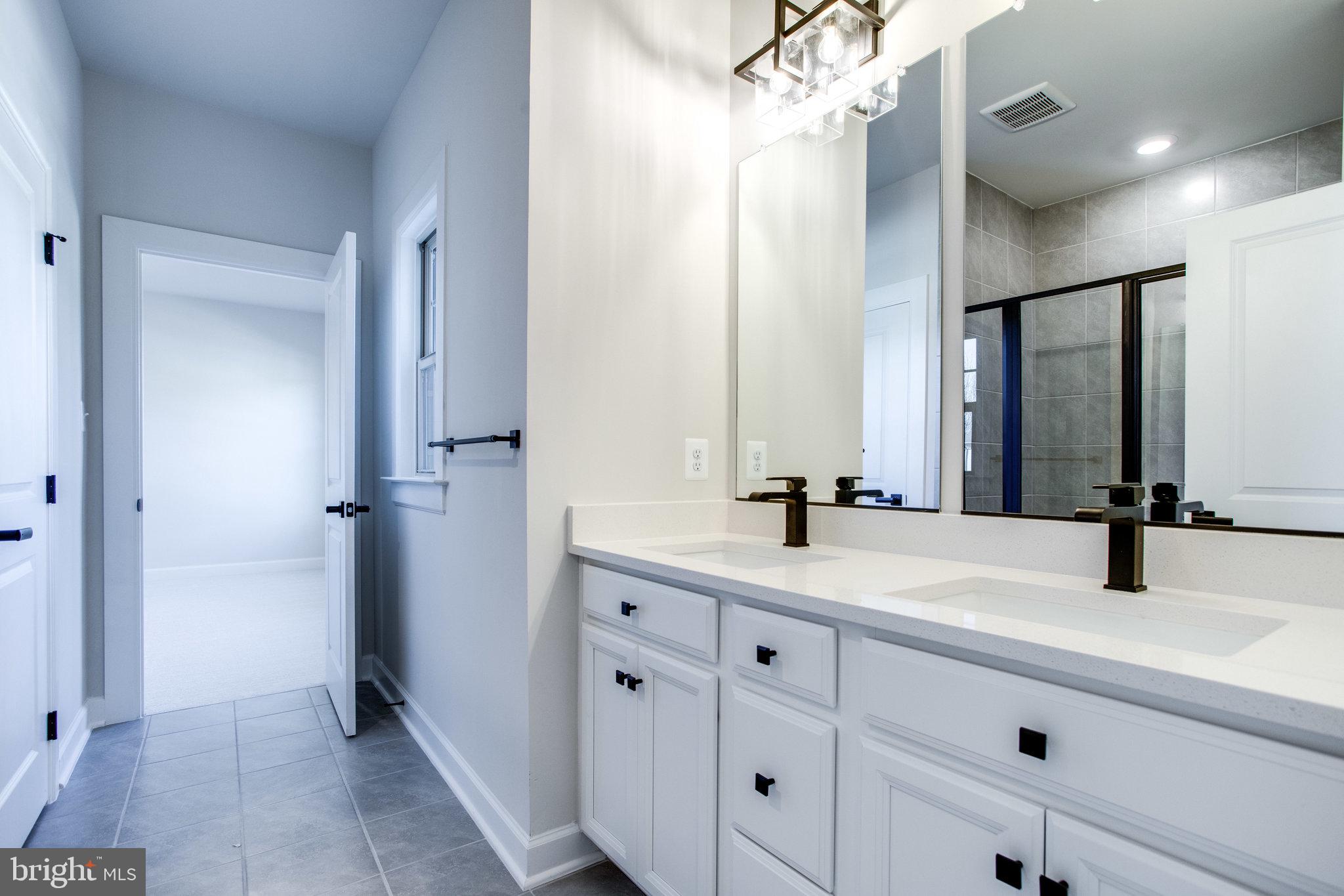 LAKE LINGANORE OAKDALE - Residential