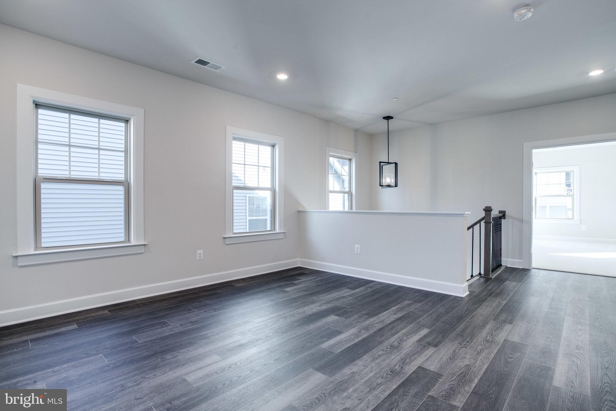 LAKE LINGANORE OAKDALE - Residential