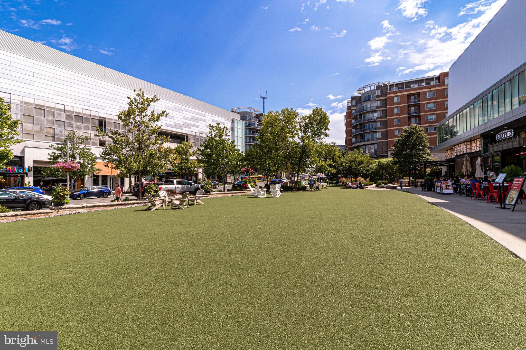 STRATHMEADE SQUARE - Residential