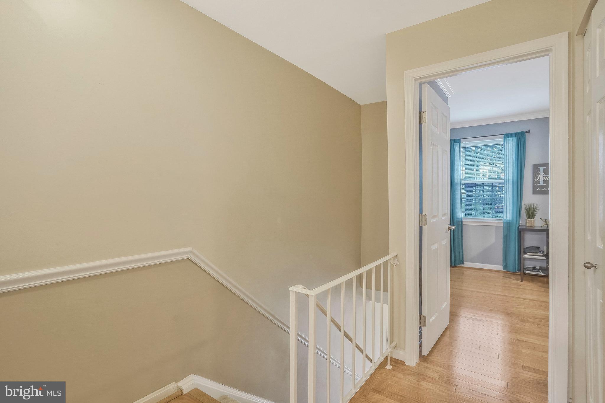 STRATHMEADE SQUARE - Residential