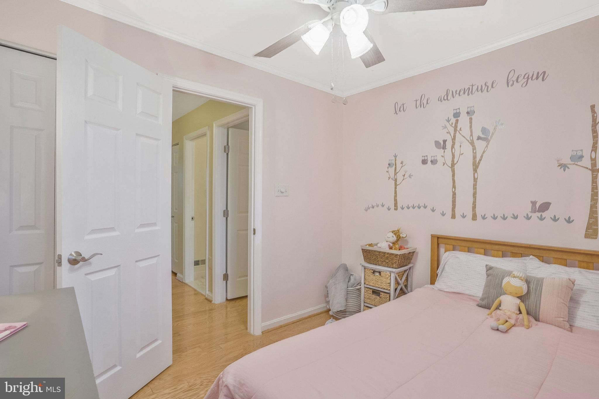 STRATHMEADE SQUARE - Residential