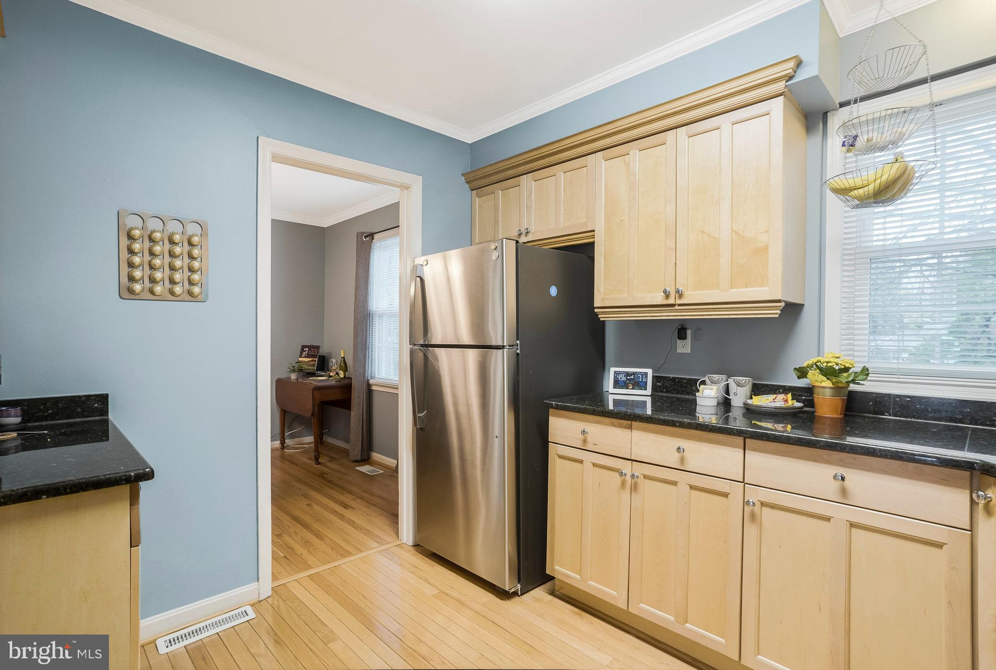 STRATHMEADE SQUARE - Residential