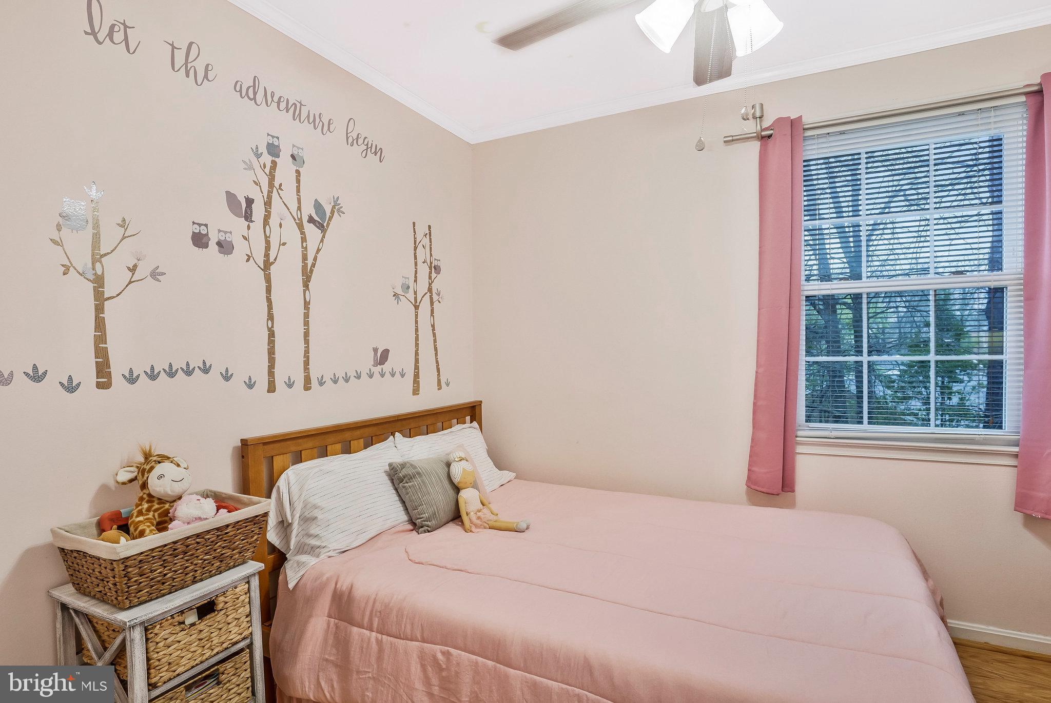 STRATHMEADE SQUARE - Residential