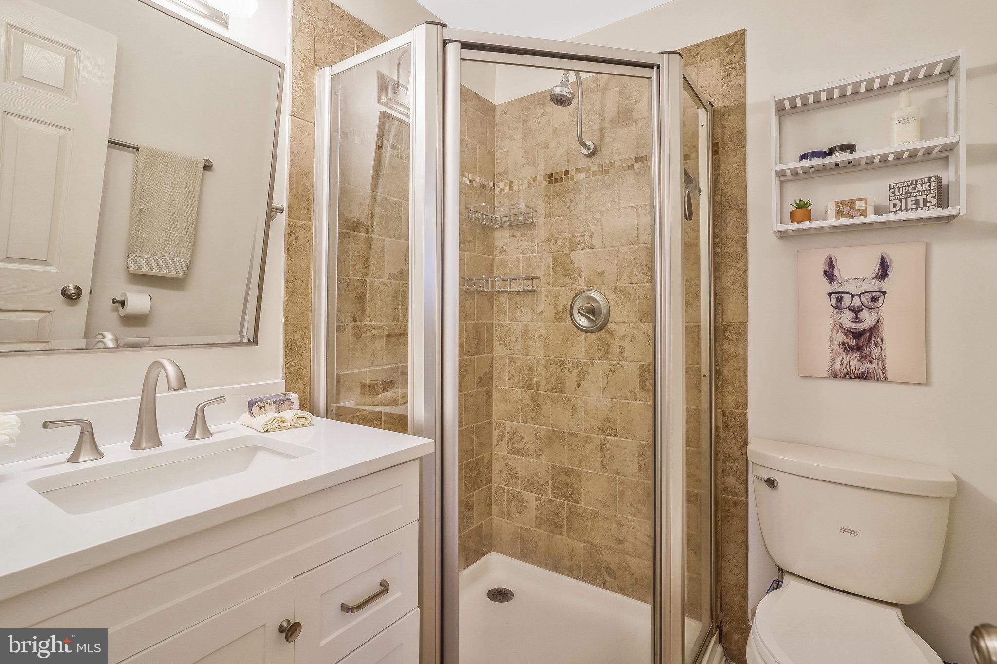 STRATHMEADE SQUARE - Residential