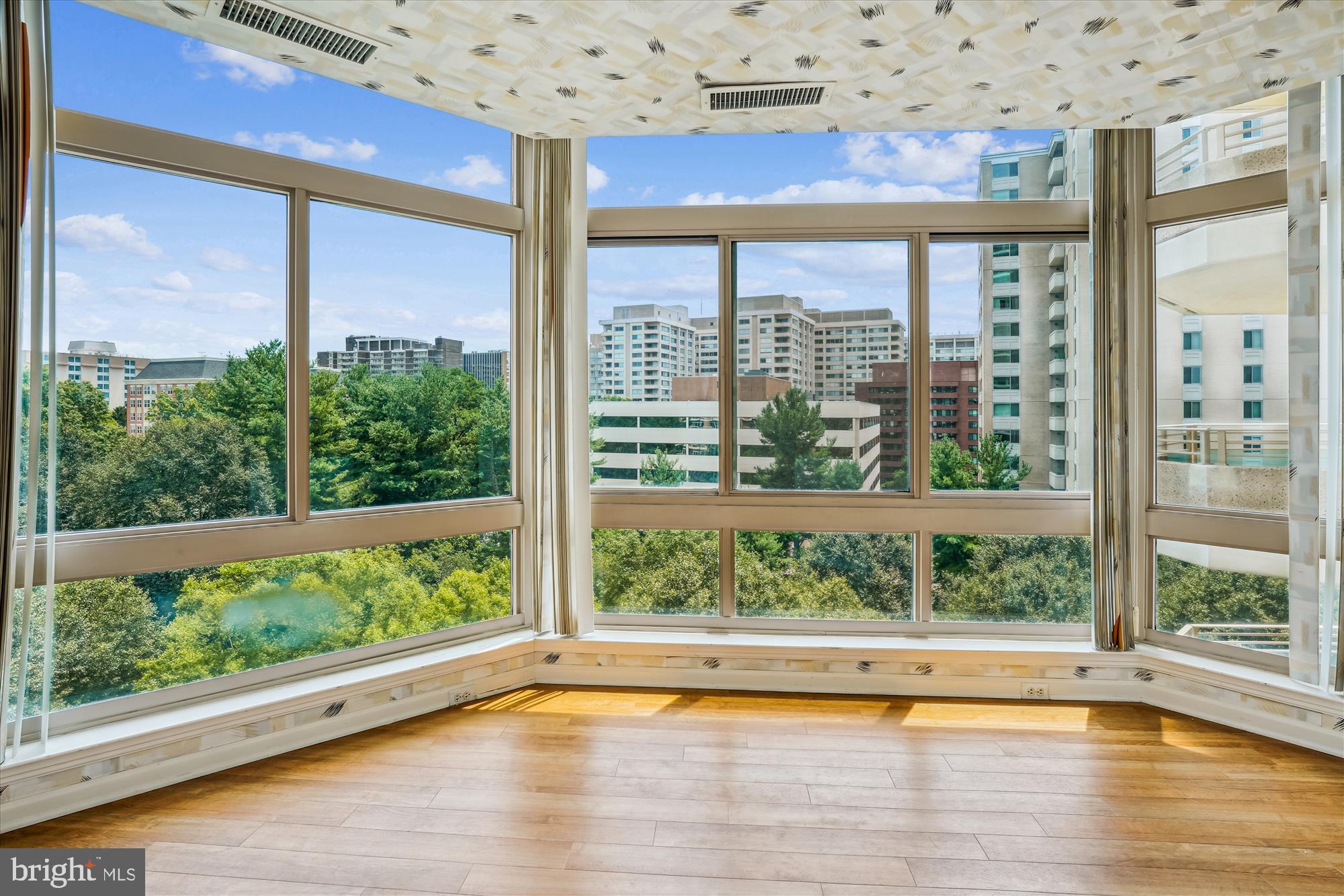 SOMERSET HOUSE CONDOS - Residential