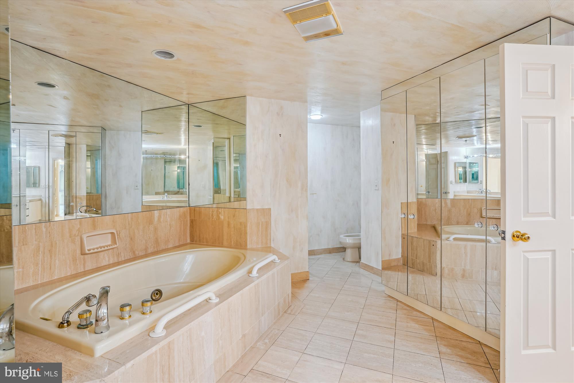 SOMERSET HOUSE CONDOS - Residential