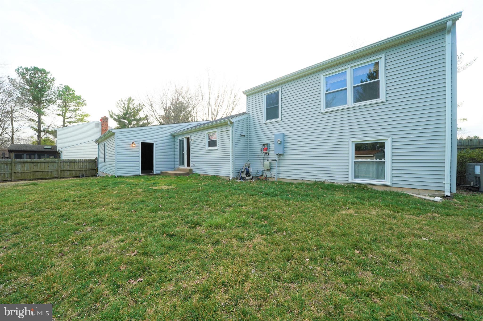 FOX MILL ESTATES - Residential Lease