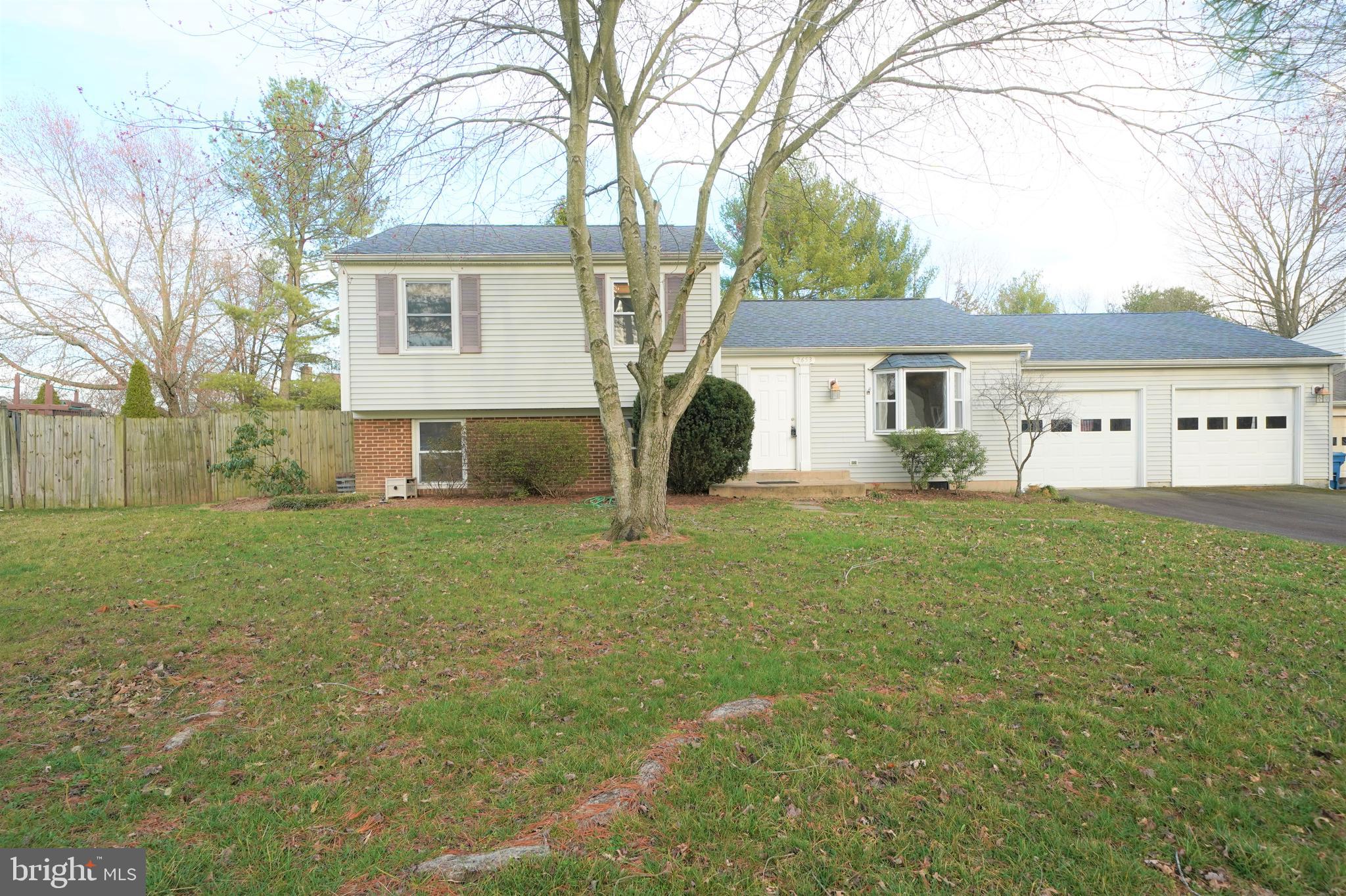 FOX MILL ESTATES - Residential Lease