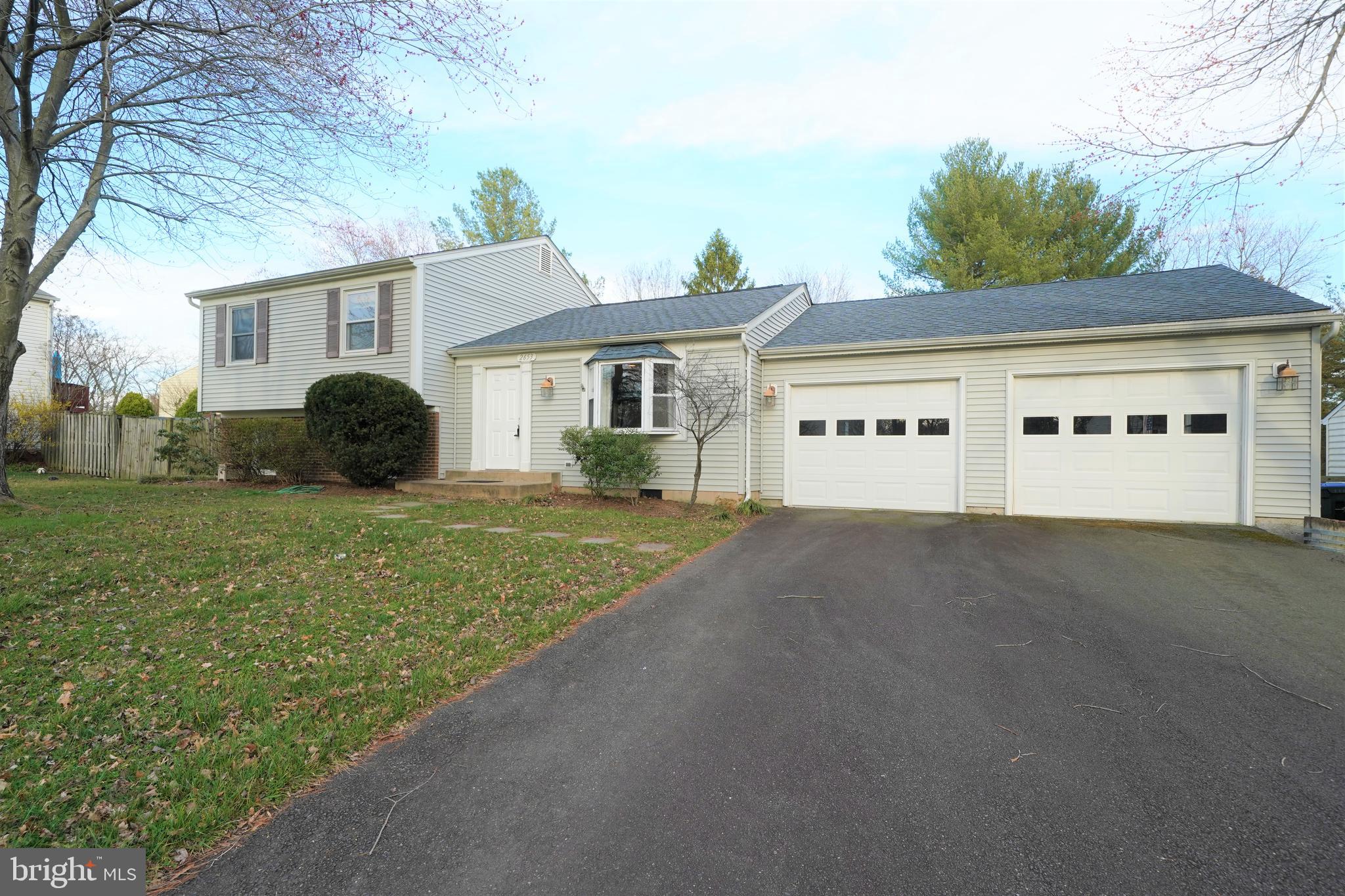 FOX MILL ESTATES - Residential Lease