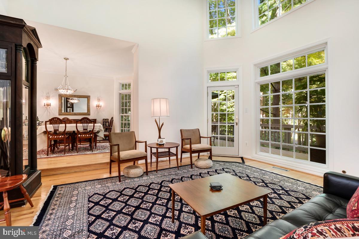 RESTON - Residential