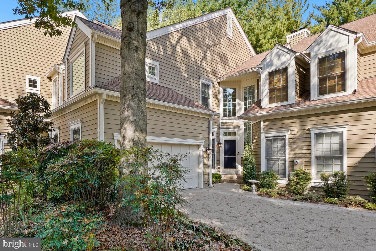 RESTON - Residential