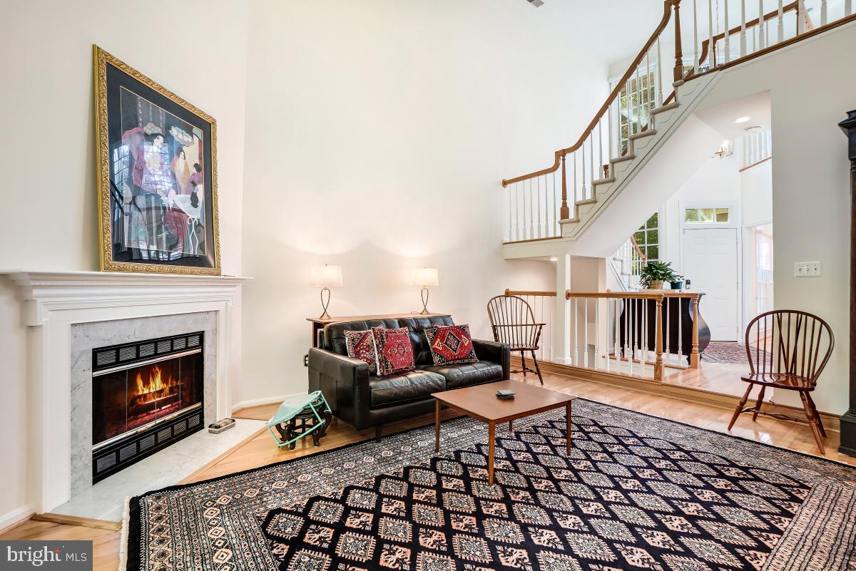 RESTON - Residential