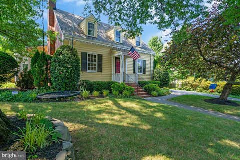 Homes For Rent - 4932 34th Street<br/> ARLINGTON, VA 22207