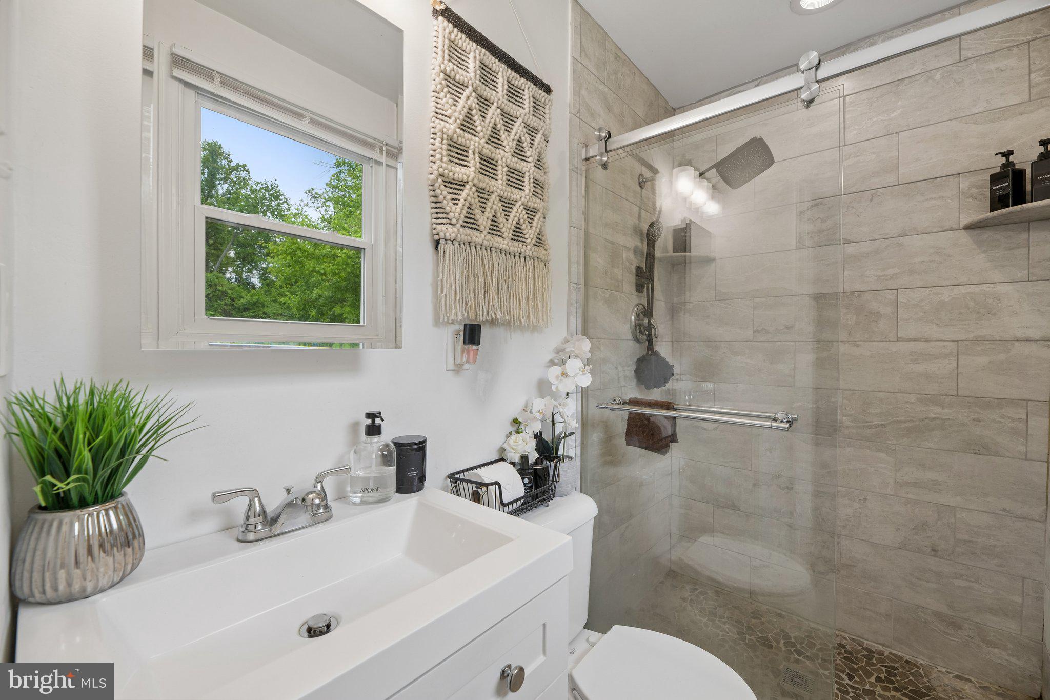 WHITE HALL PLAT 6 - Residential