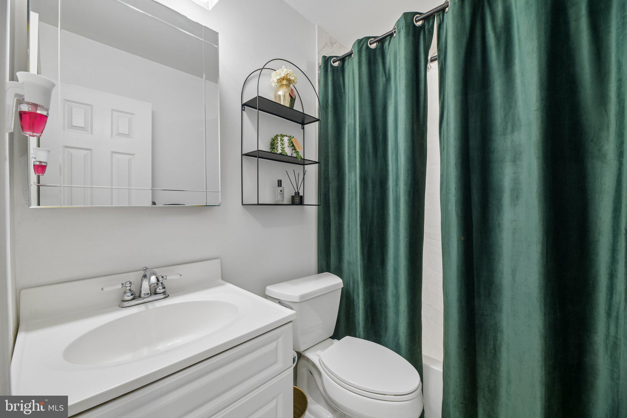 WHITE HALL PLAT 6 - Residential