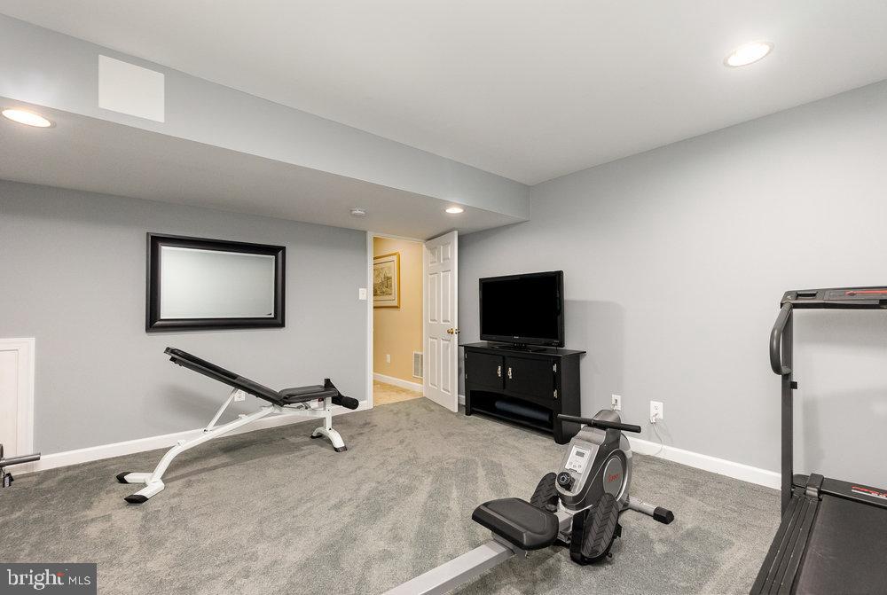 COLVARD MANOR - Residential