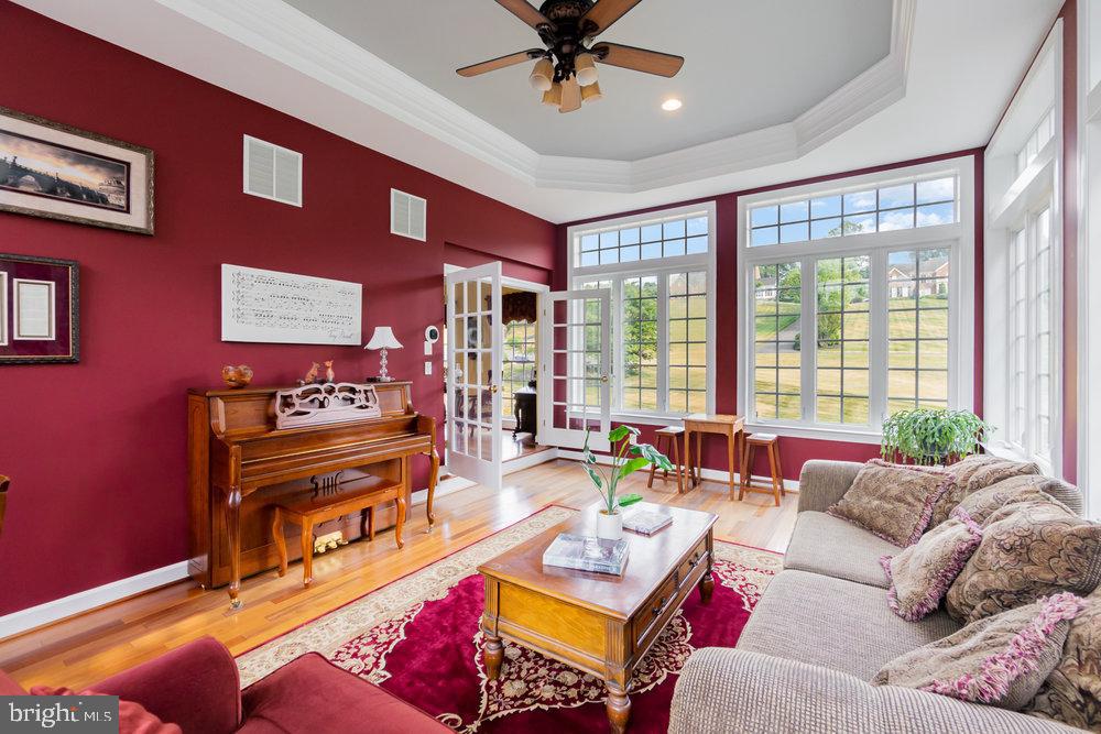 COLVARD MANOR - Residential