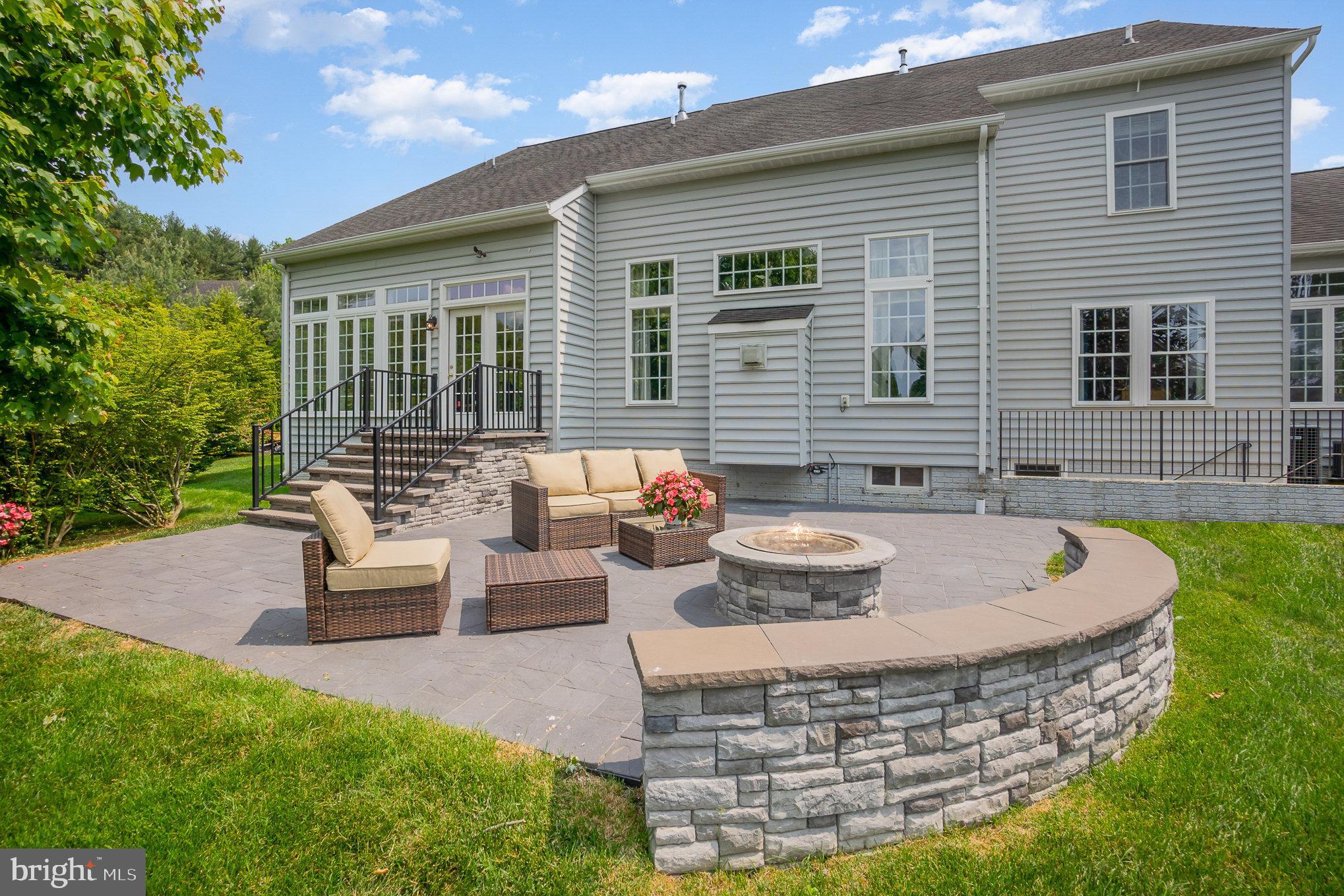 COLVARD MANOR - Residential