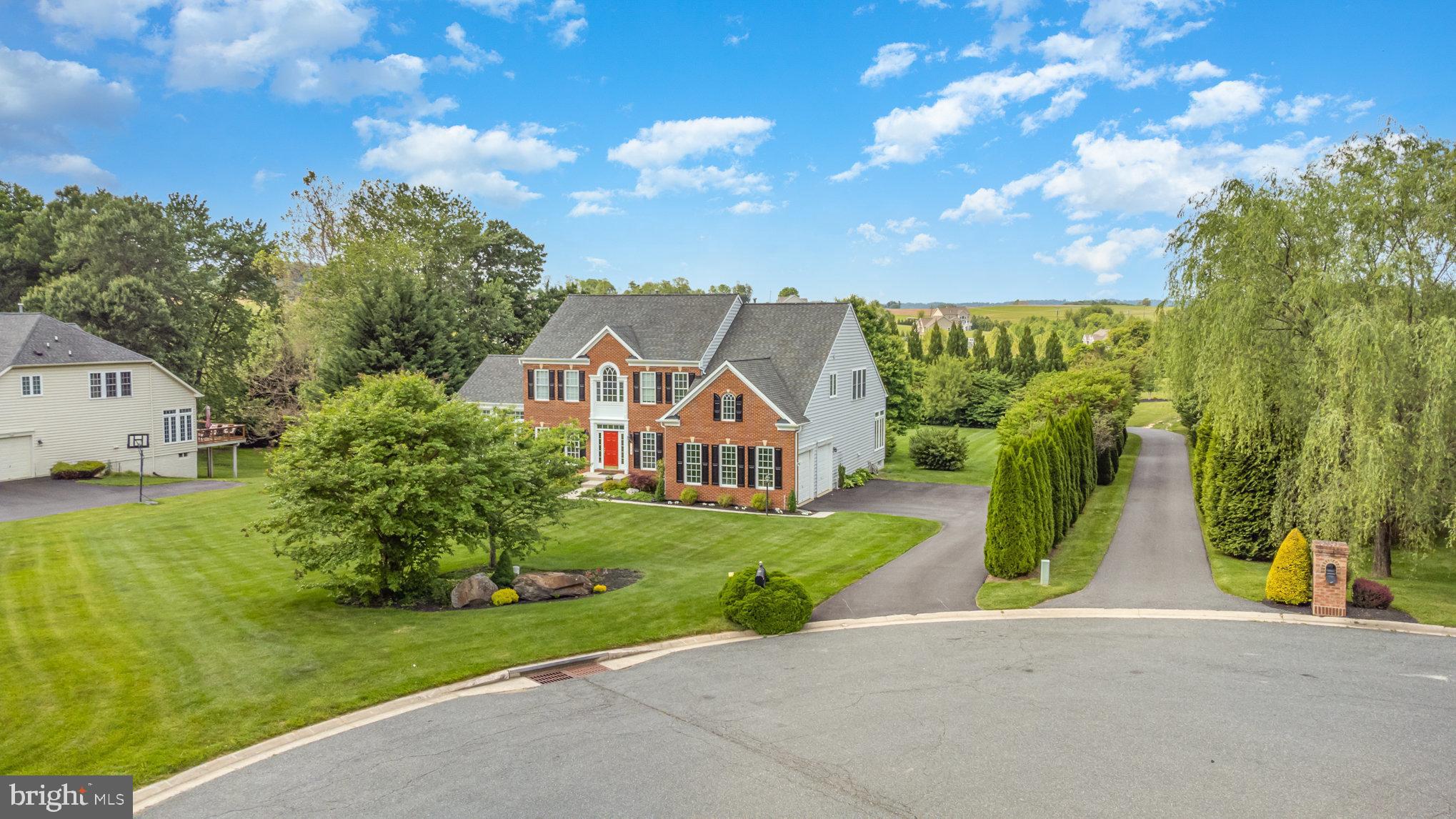 COLVARD MANOR - Residential