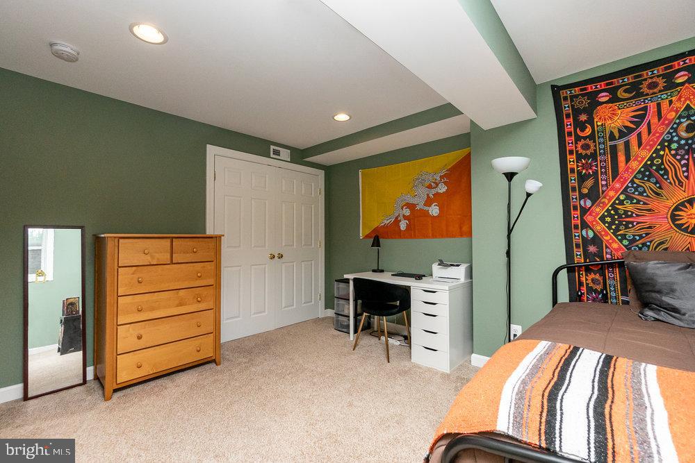 COLVARD MANOR - Residential