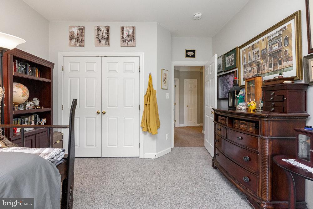 COLVARD MANOR - Residential