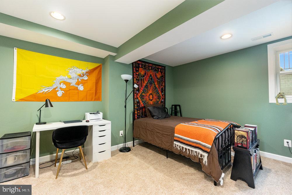 COLVARD MANOR - Residential