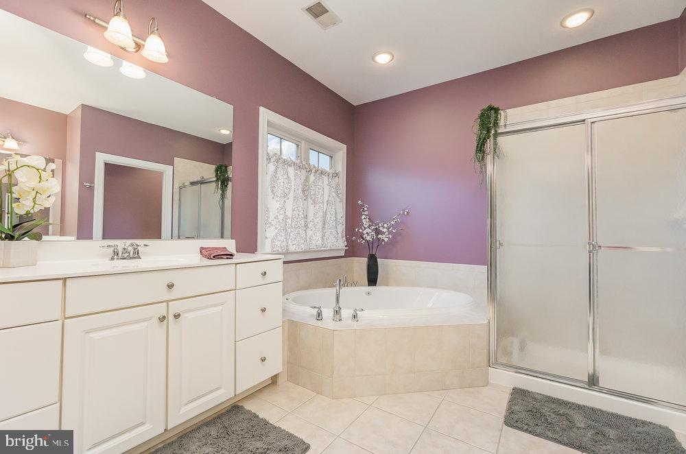 COLVARD MANOR - Residential