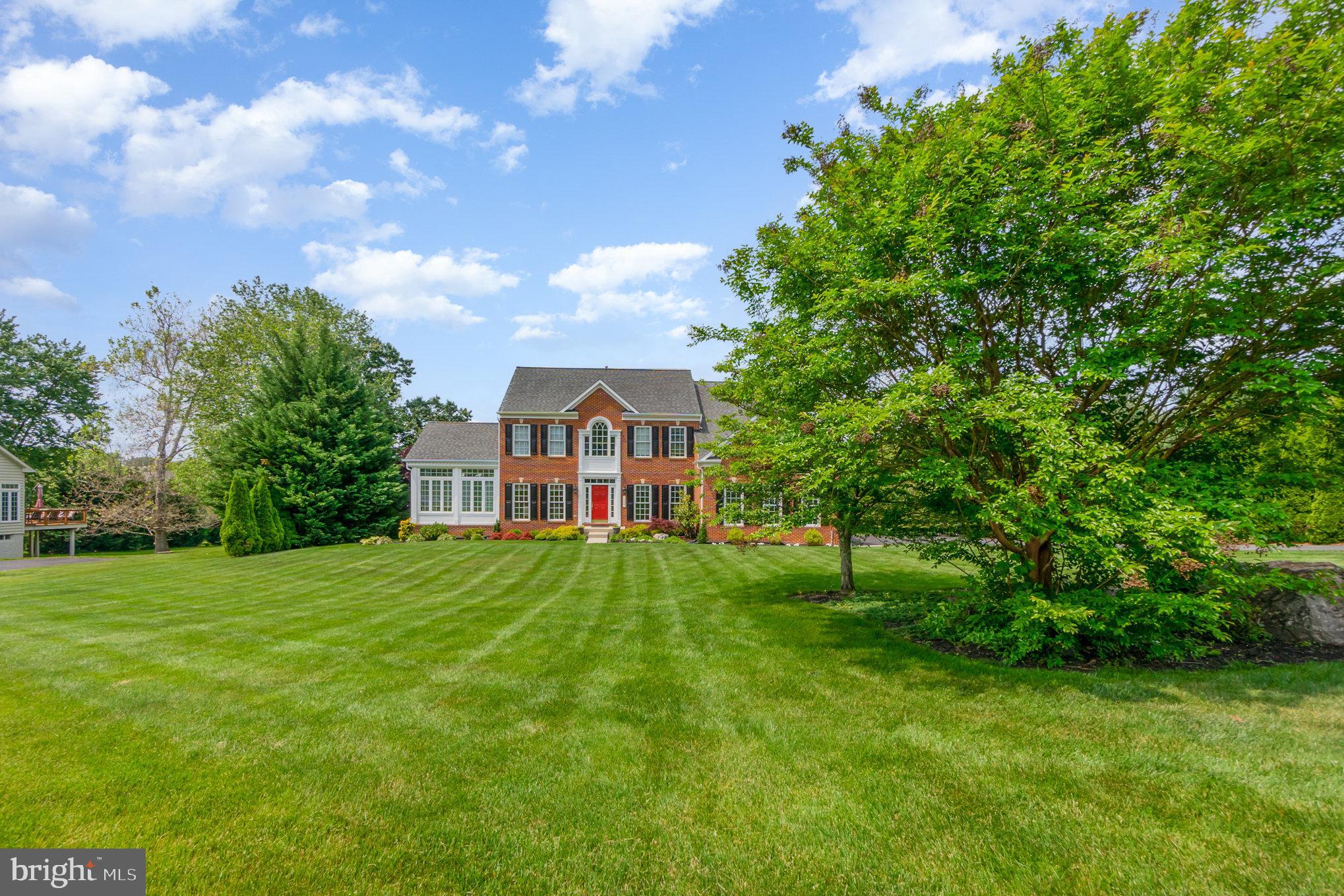 COLVARD MANOR - Residential