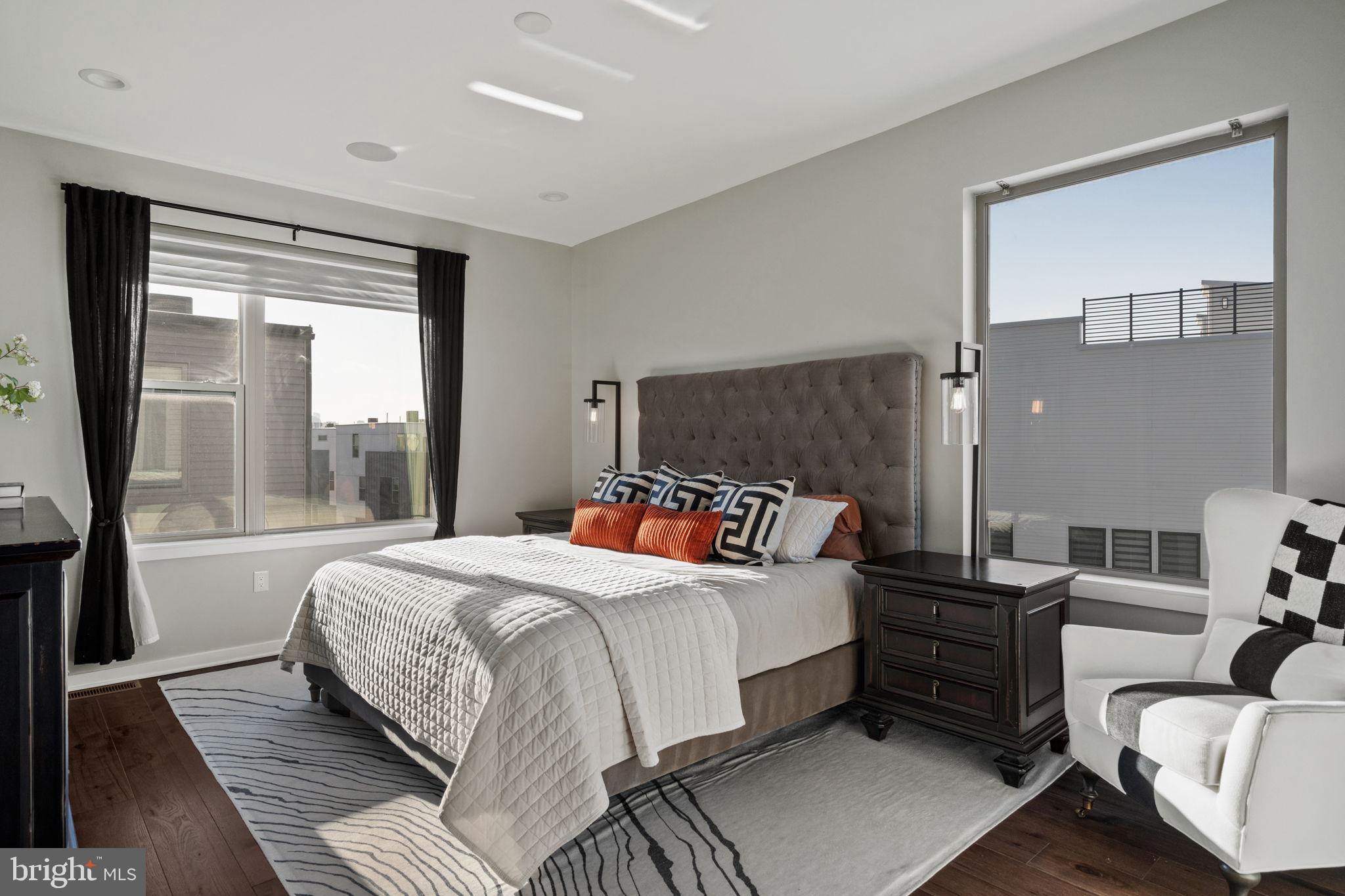 NORTHBANK - Residential