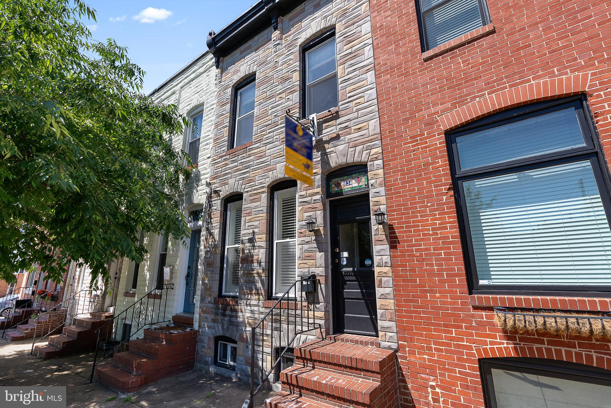 834 S EAST AVENUE