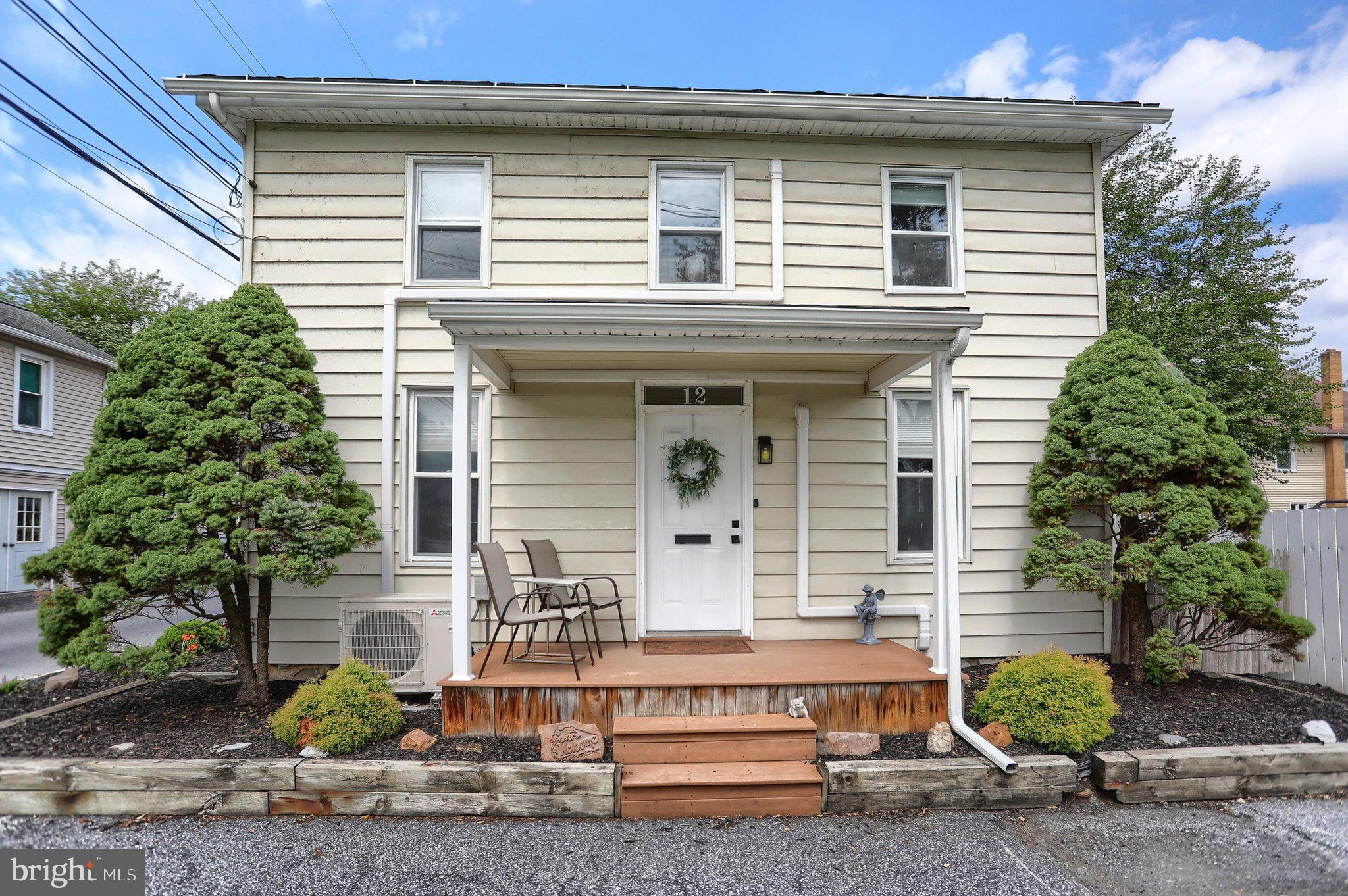 12 3RD AVENUE