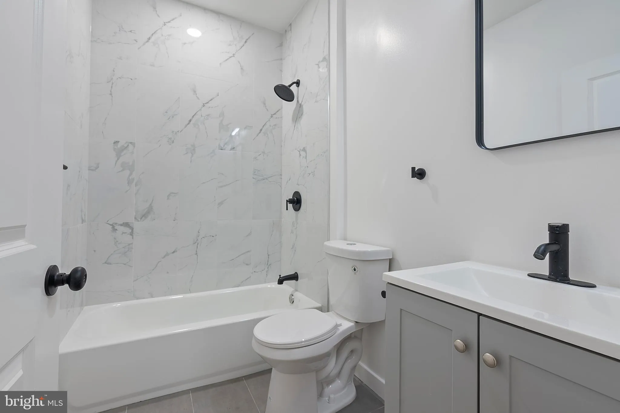 Philadelphia, Pennsylvania 19140, United States, 2 Bedrooms Bedrooms, ,1 BathroomBathrooms,Residential,Active,98467