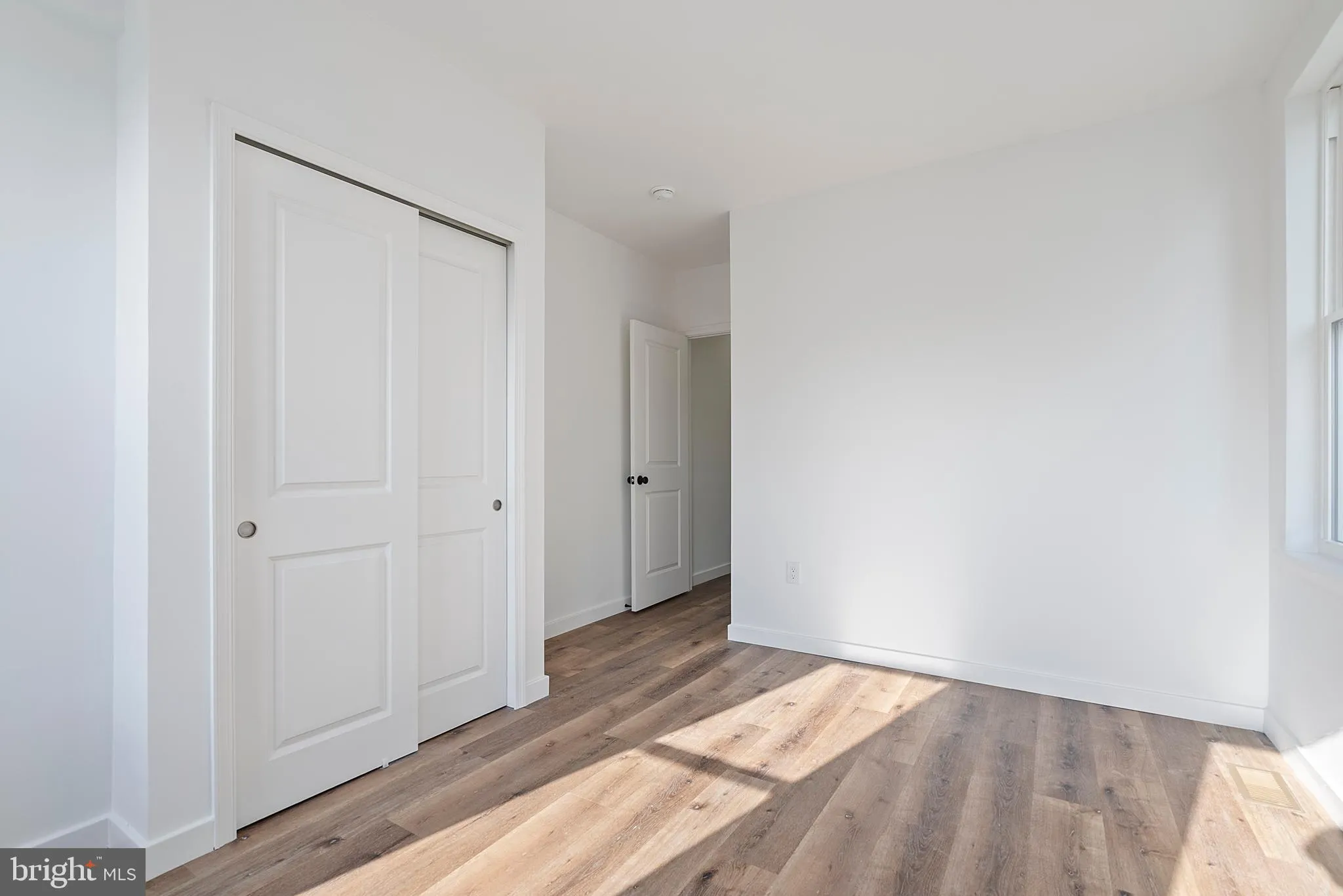 Philadelphia, Pennsylvania 19140, United States, 2 Bedrooms Bedrooms, ,1 BathroomBathrooms,Residential,Active,98467