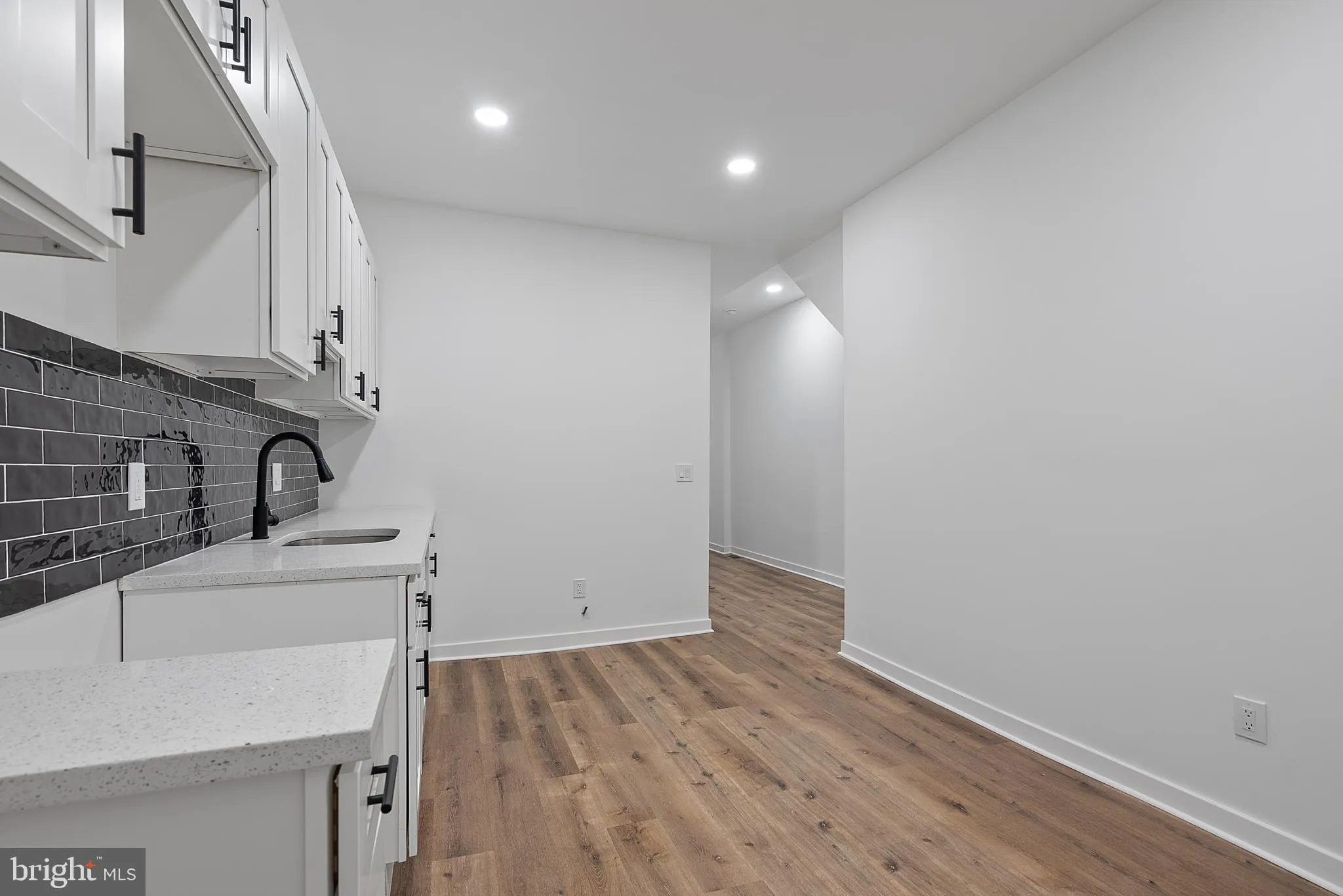 Philadelphia, Pennsylvania 19140, United States, 2 Bedrooms Bedrooms, ,1 BathroomBathrooms,Residential,Active,98467